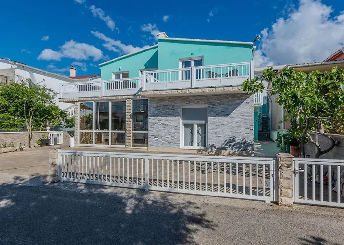 Jozef 1 By Interhome *